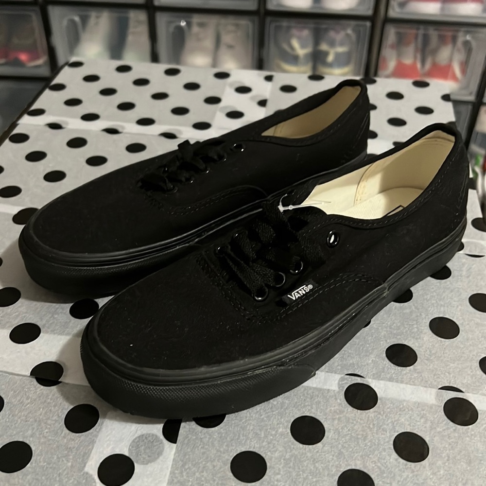 Size 6.5 original black vans